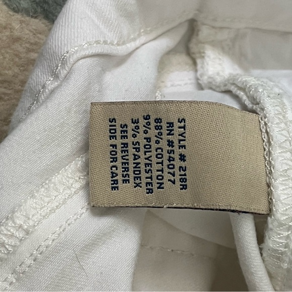 CAbi White Flare Wide Leg Jeans - Picture 5 of 7